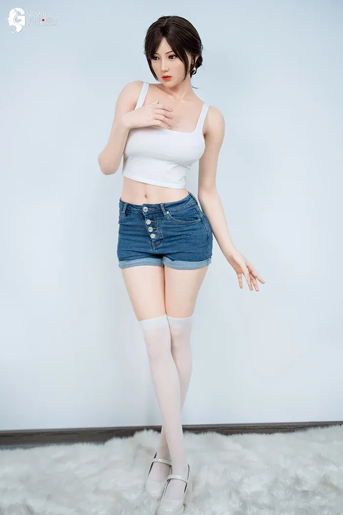 Gynoid Doll 168 cm Silicone - Leyla view 2
