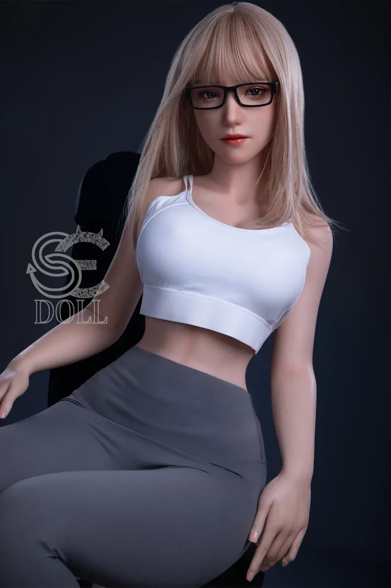 SEDOLL 161 cm E Silicone Pro - Queena.G view 2