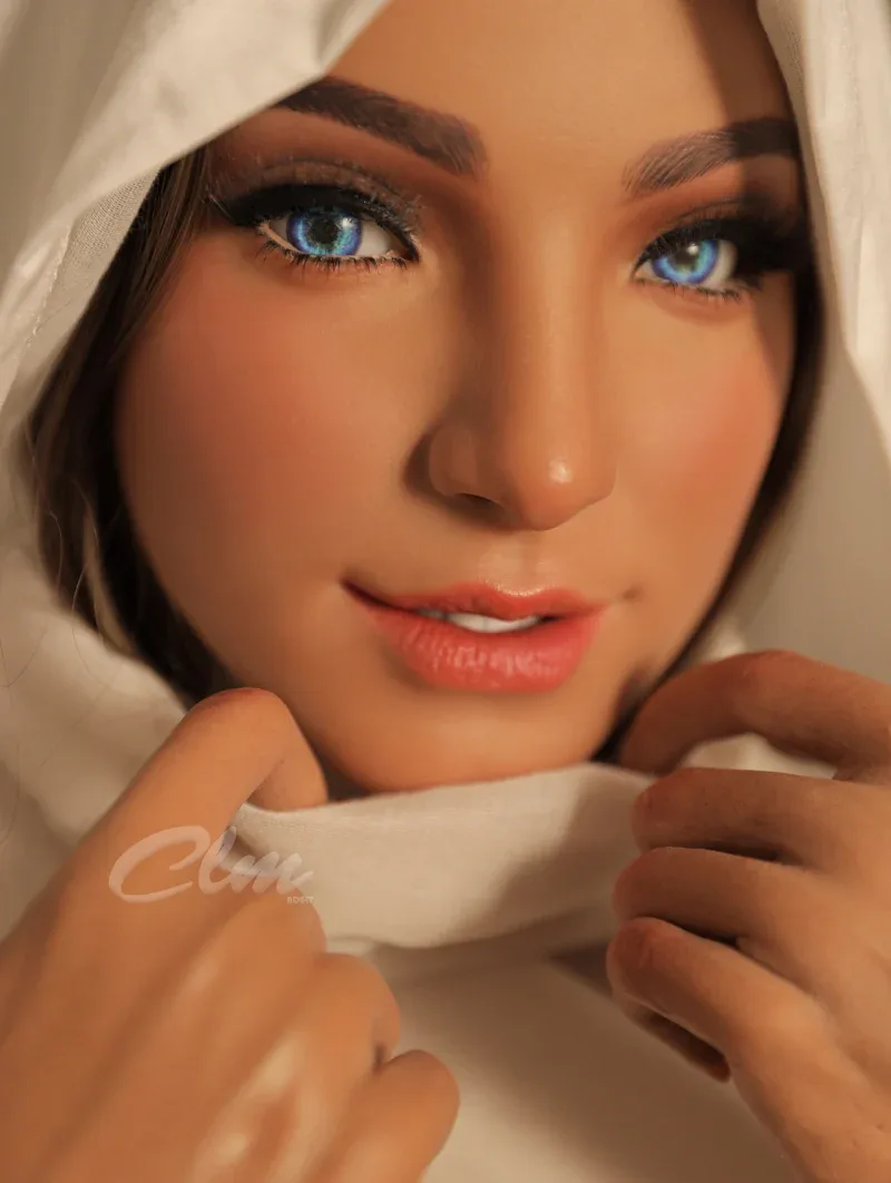 CLIMAX DOLL 159 cm Silicone - Mouna (Movable Jaw) view 1