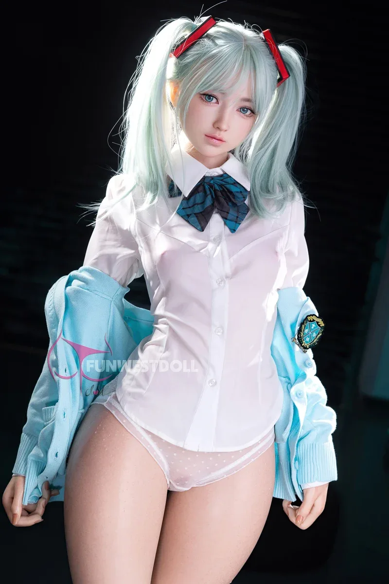 FunWest Doll 159 cm A Silicone - Amy V2 view 2