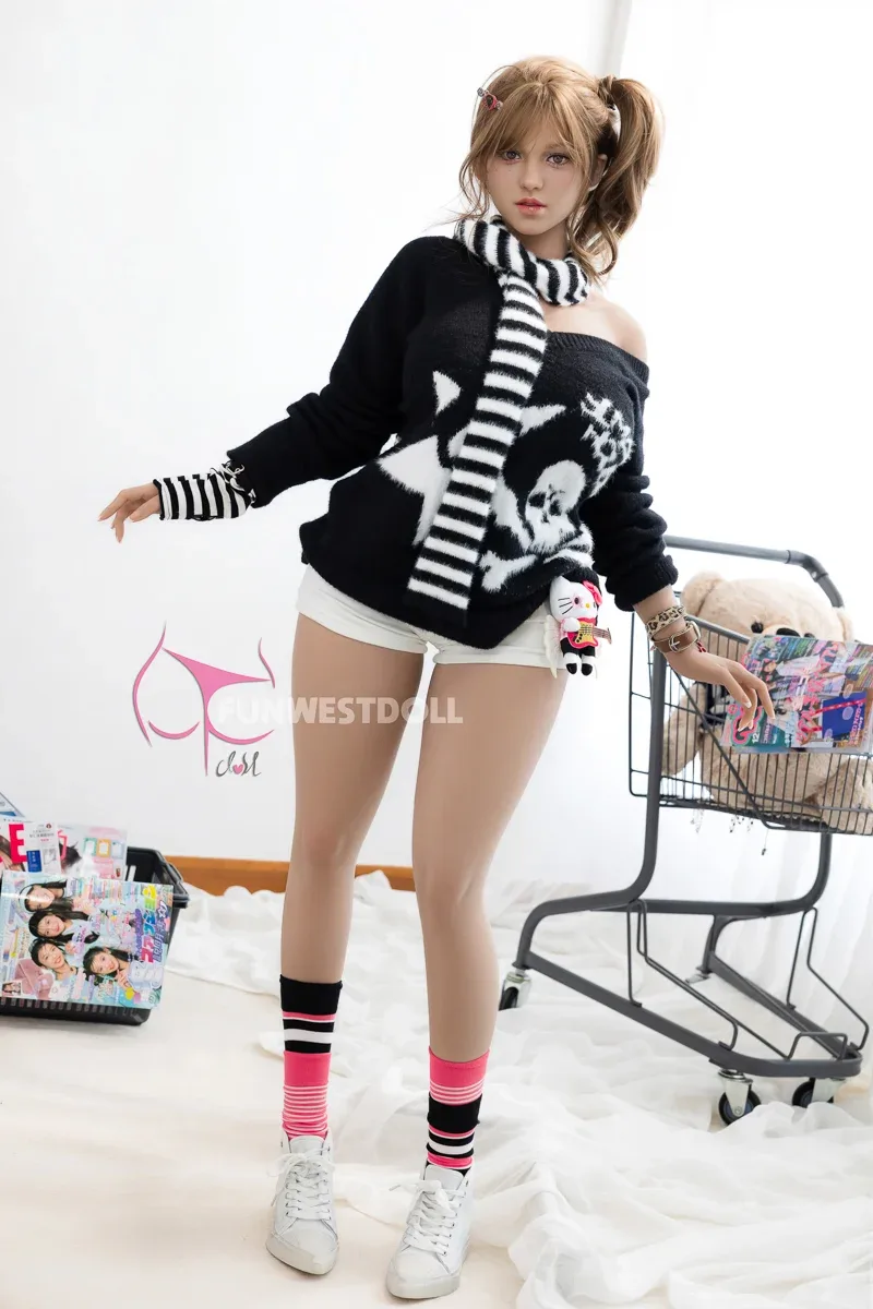 FunWest Doll 163 cm G TPE - European Clara view 3