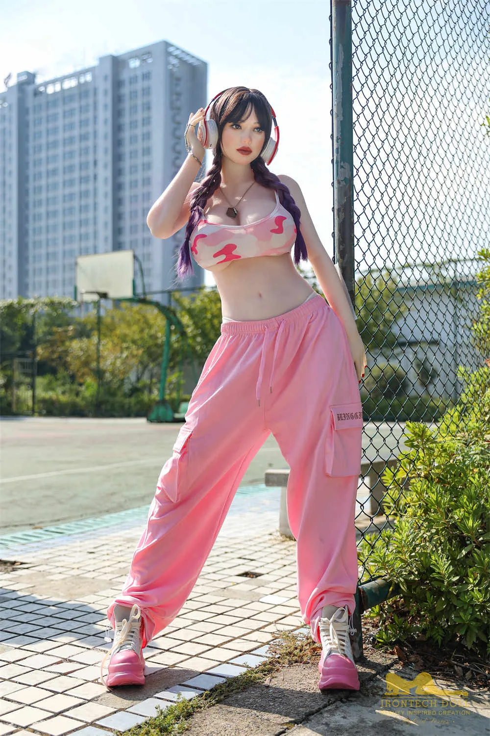 Irontech Doll 163 cm Plus Hybrid - Layla view 7