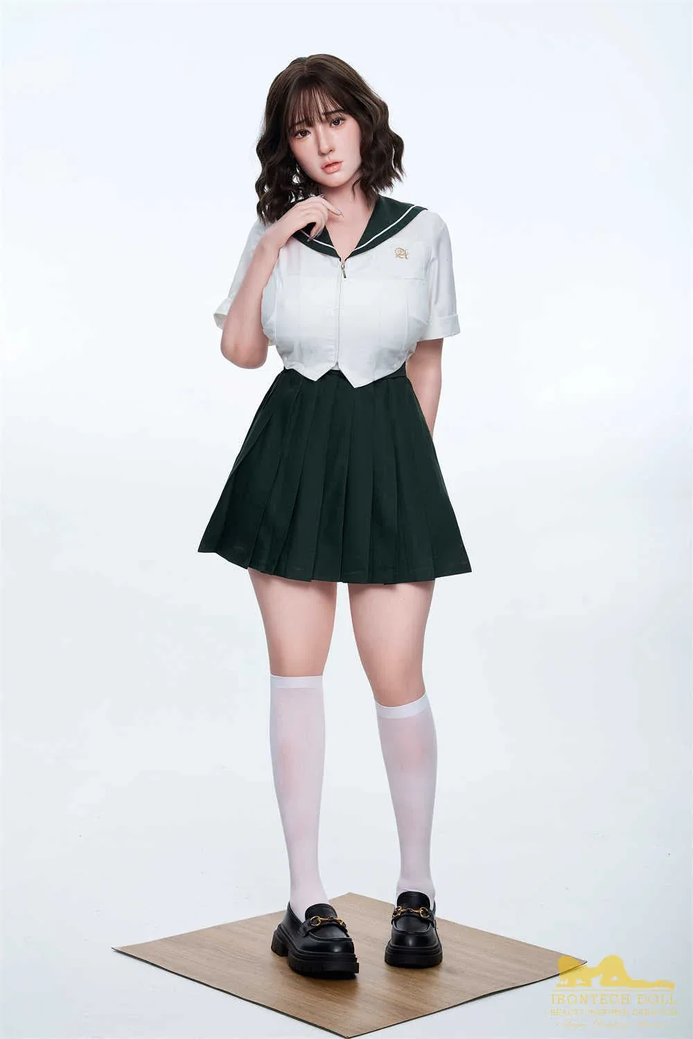 Irontech Doll Shemale 162 cm Silicone - Betty view 3