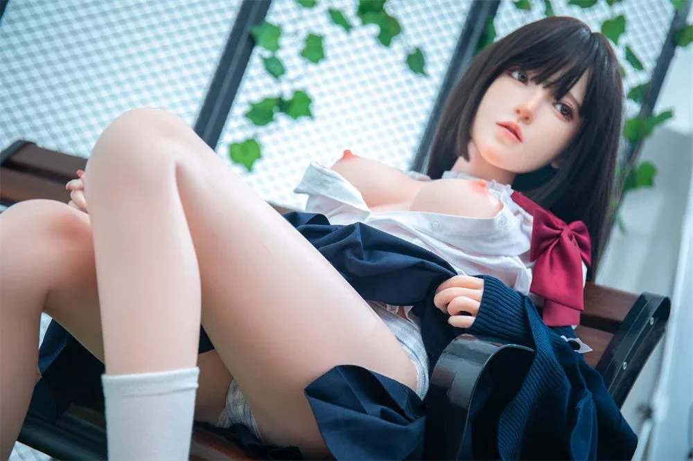 Irontech Doll 148 cm Silicone - Lingnai view 5