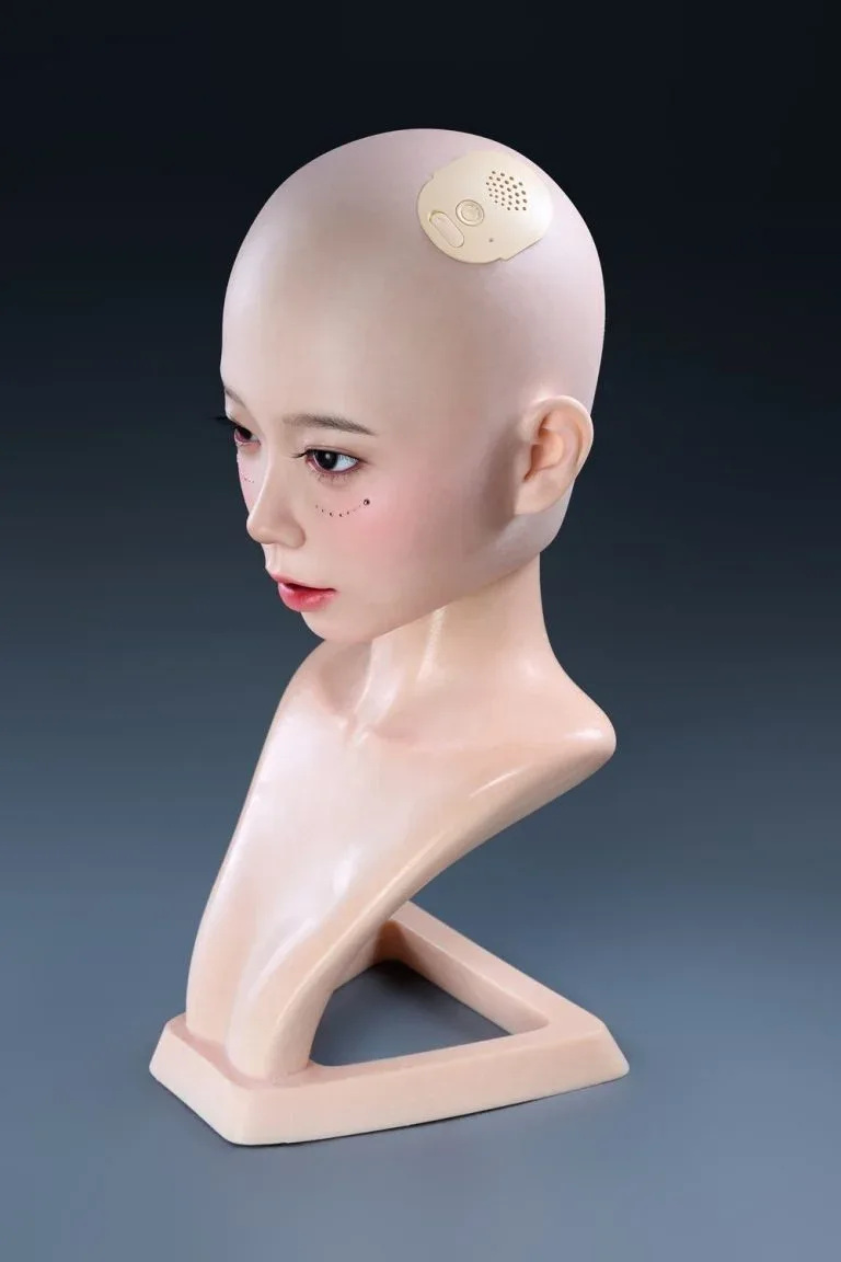Irontech Doll IronAI Head view 2