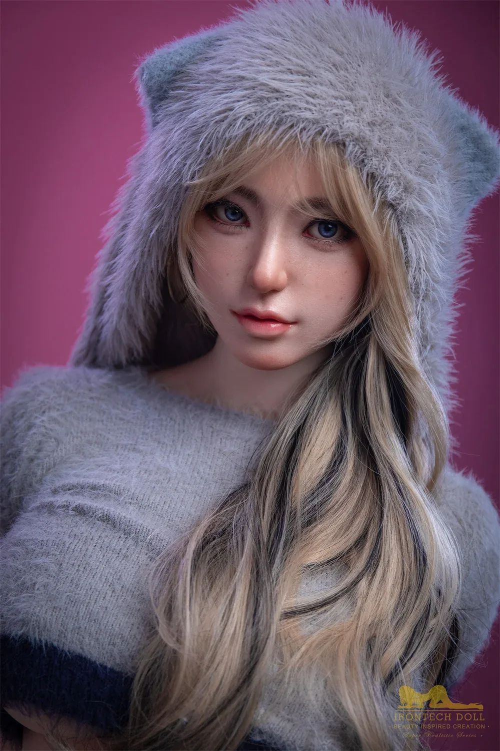 Irontech Doll 164 cm G Silicone - Miku view 2