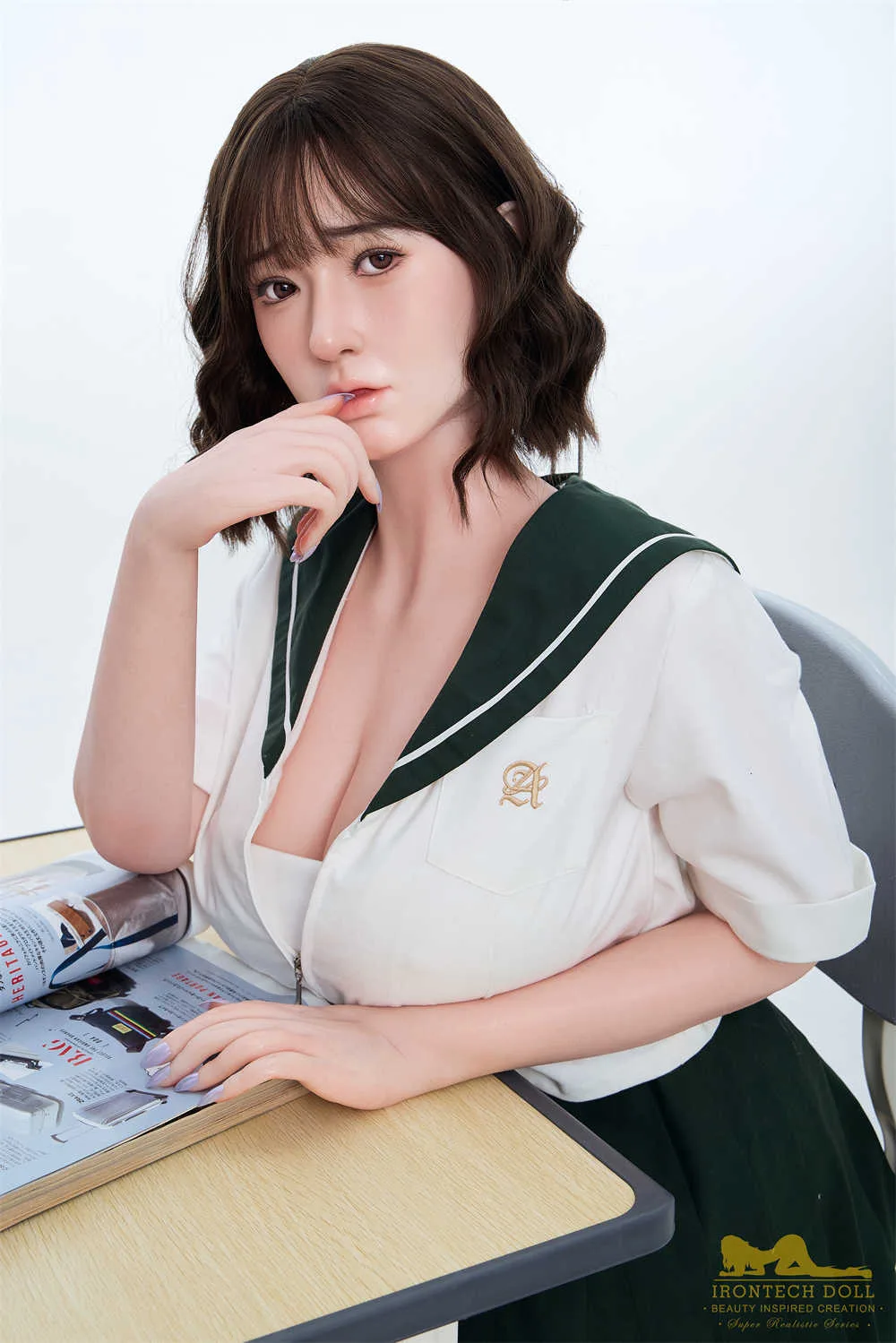 Irontech Doll Shemale 162 cm Silicone - Betty view 7